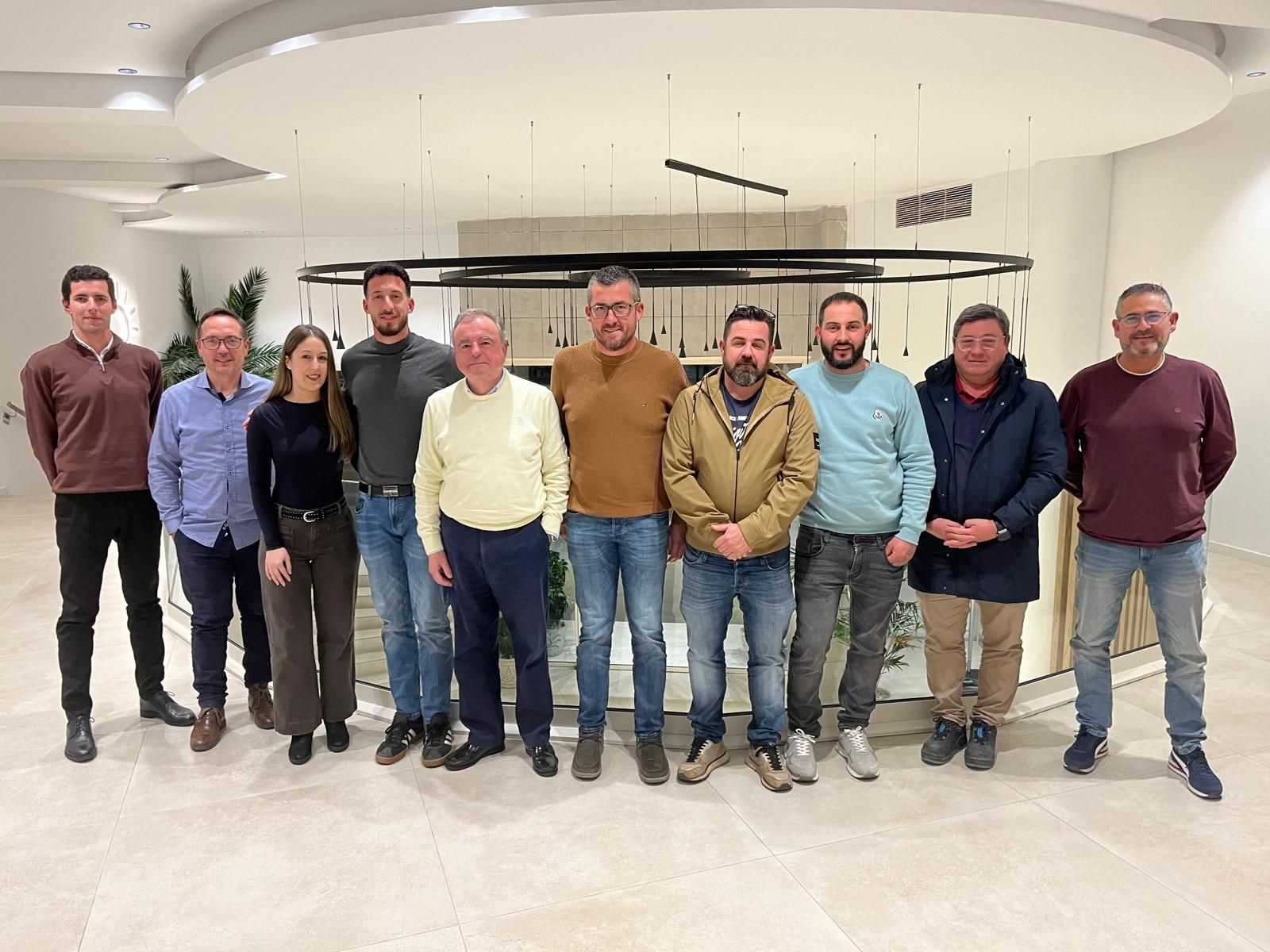 Imagen grupal de la nueva Junta Directiva encabezada por Francisco José Clemente Carvajal.