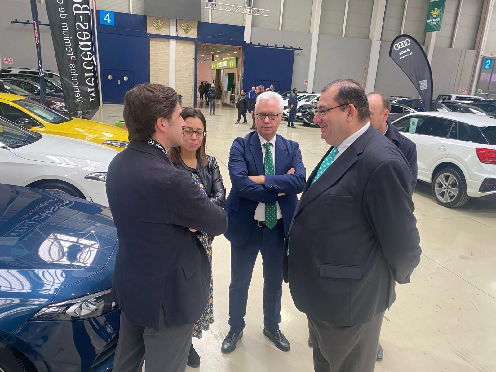 En imágenes: más de 350 coches se exponen en el XVI Salón del Vehículo de Ocasión de Jaén