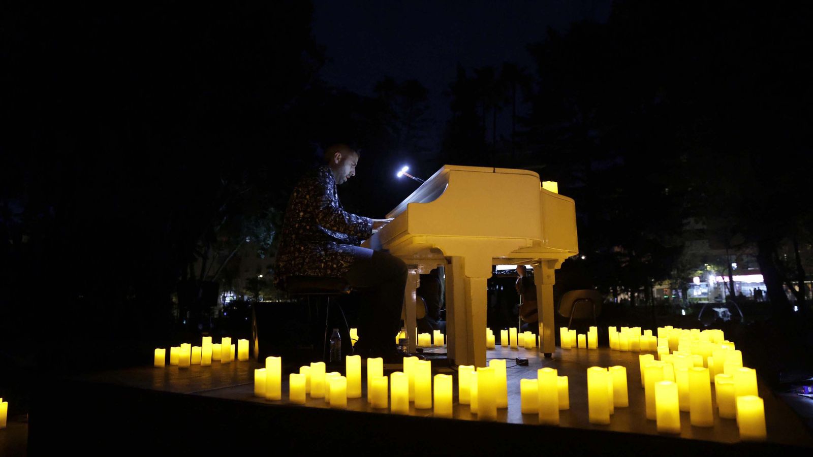 Las fotos del concierto de Diego Valdivia en el parque María Cristina