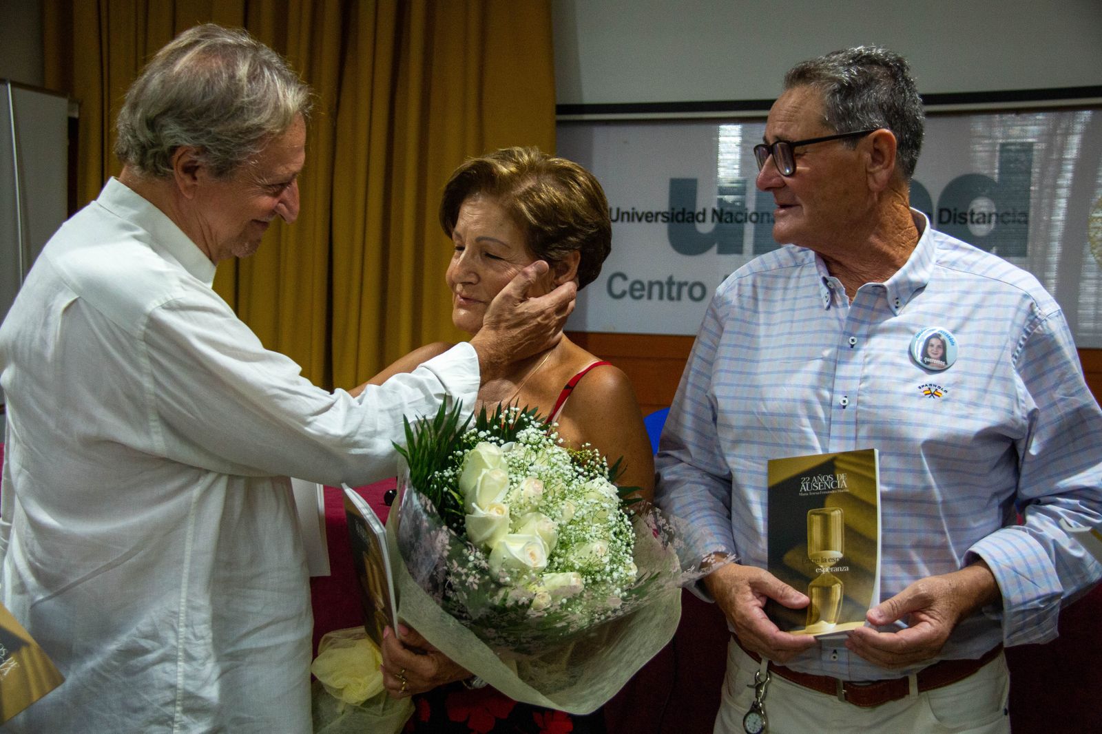 22 años de ausencia, el libro con el que la Costa recuerda a María Teresa, desaparecida en el 2000