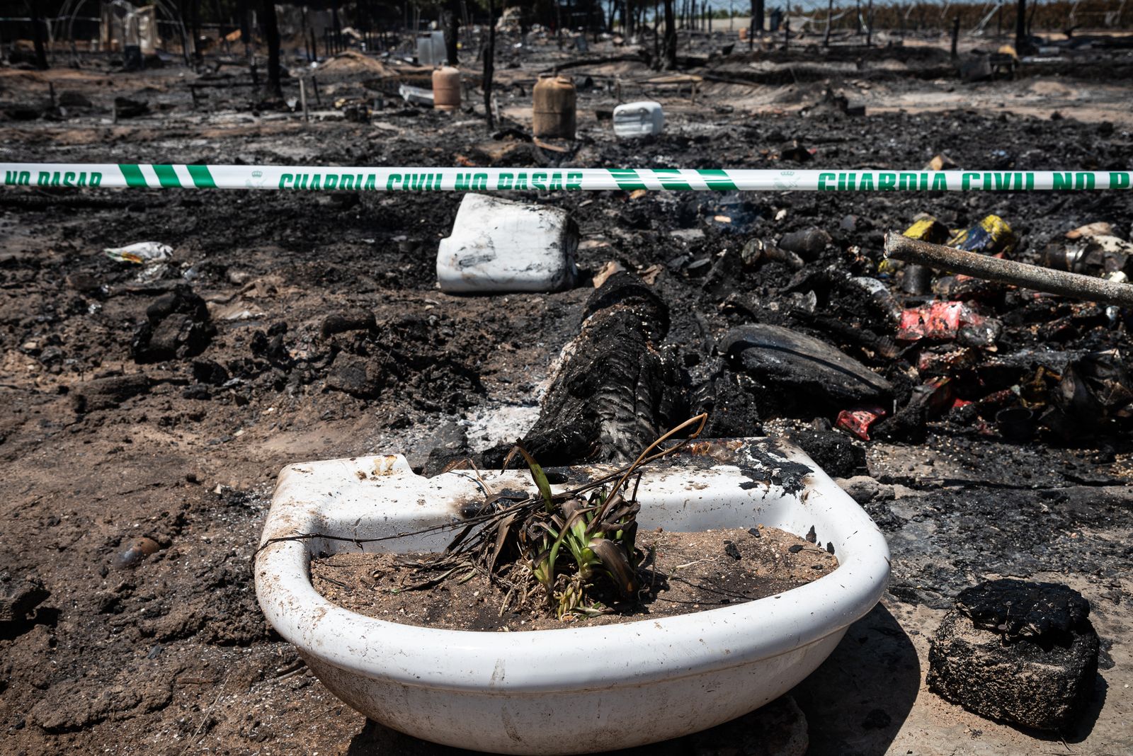 Imágenes del incendio del poblado chabolista de Lucena del Puerto