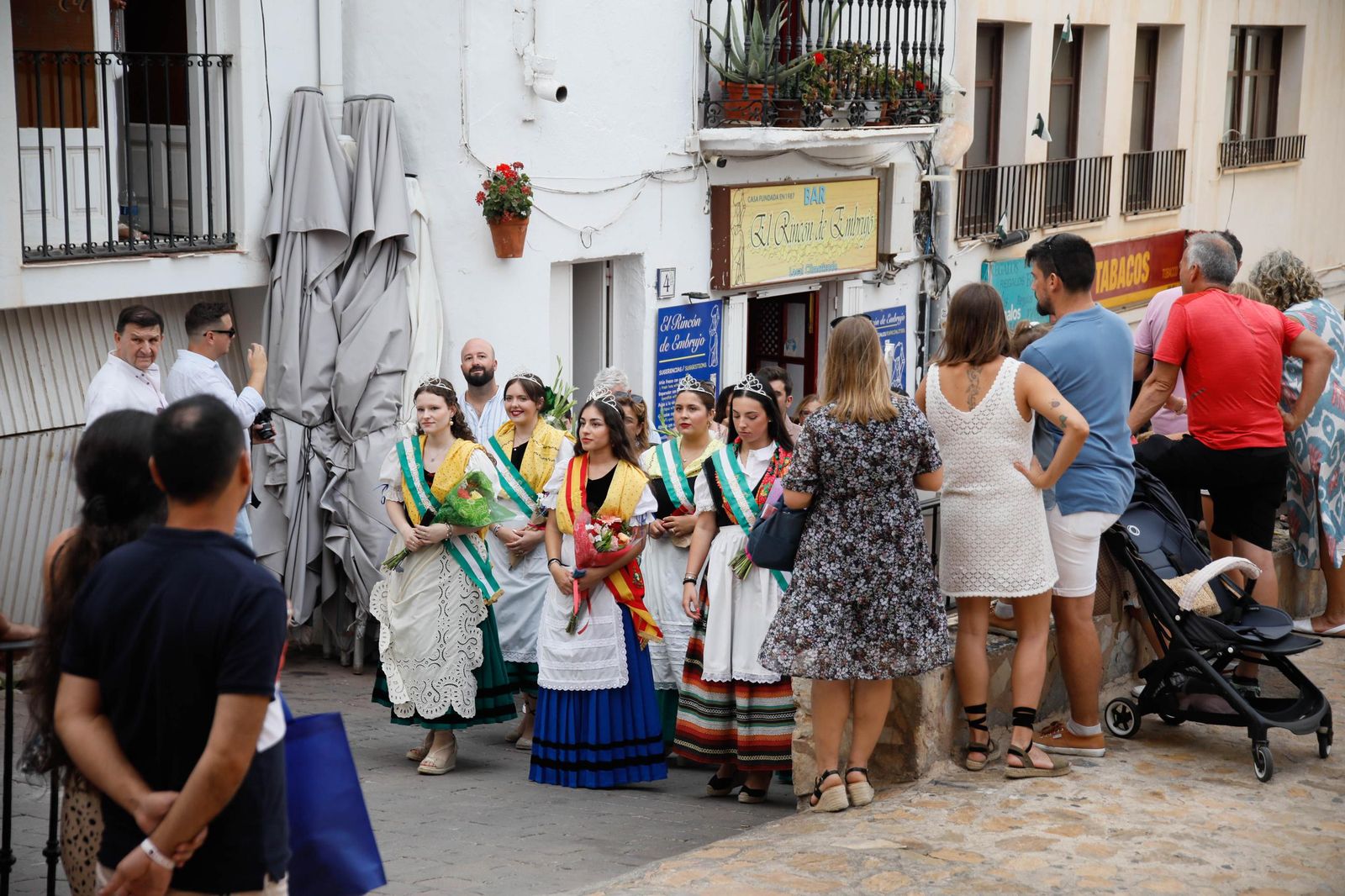 La Subida del Agua de las fiestas de Mojácar, en imágenes