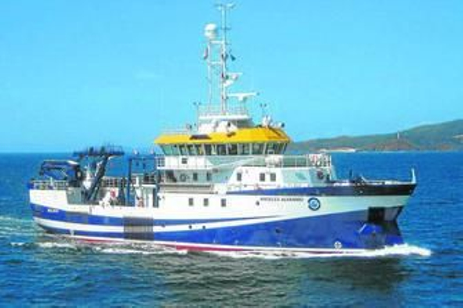 El 'Ángeles Alvariño' navega en una imagen de archivo.