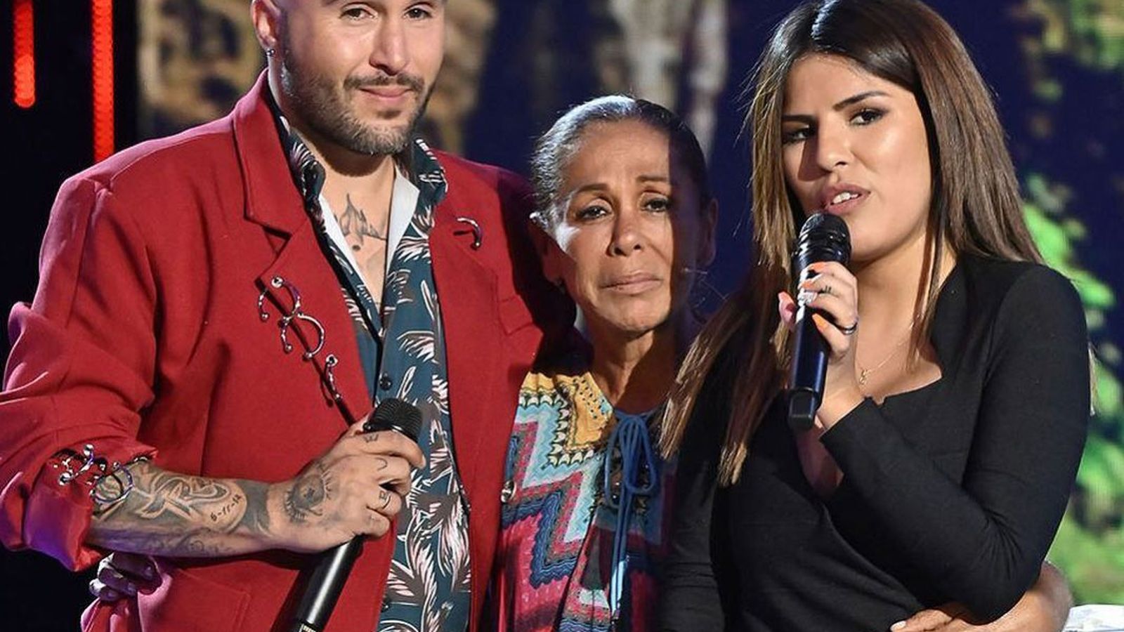 Kiko Rivera, Isabel Pantoja e Isa Pi, en 'Supervivientes 2019'.