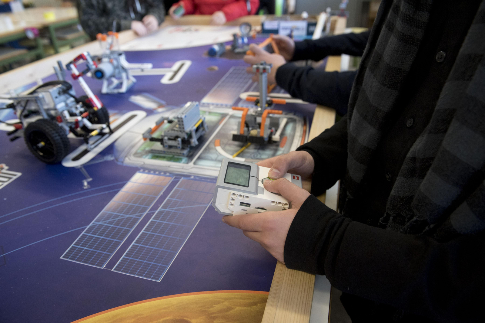 Los alumnos calientan motores para el Torneo First Lego