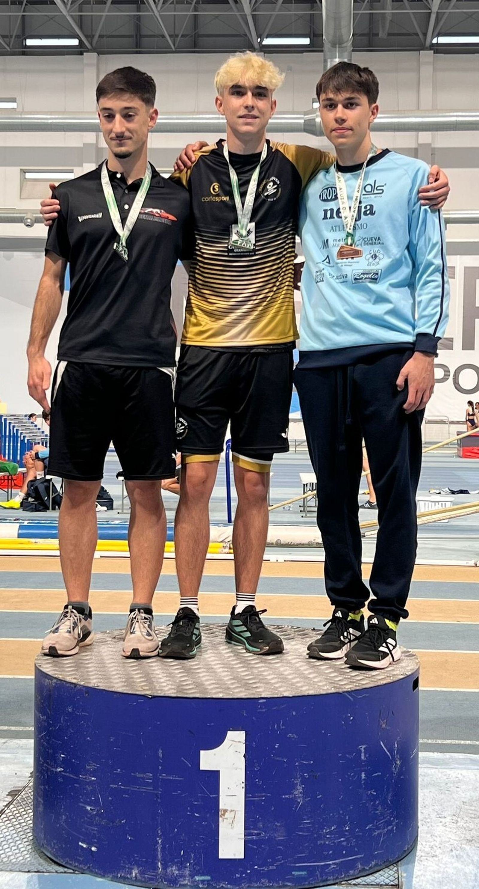 22 medallas del Cueva de Nerja en el Campeonato de Andalucía sub 20