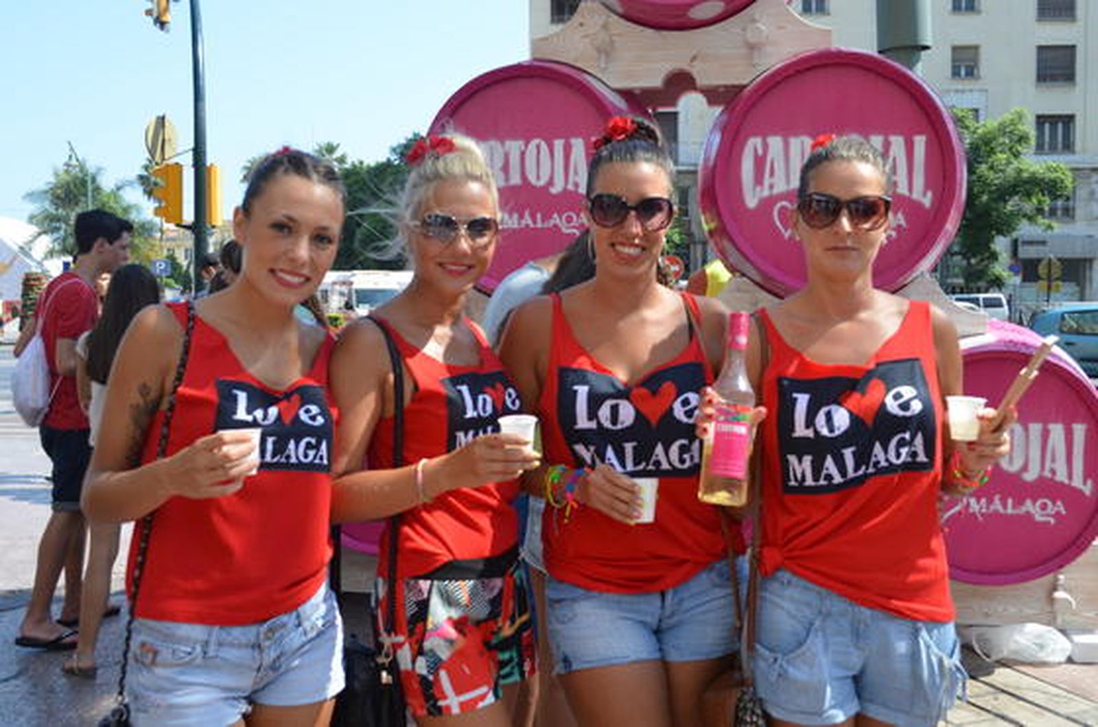 Jolgorio en el Real y en el centro

Foto: Marta González / Javier Albiñana