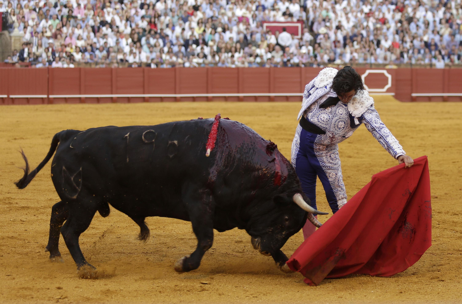 Las imágenes de la primera de abono de La Maestranza