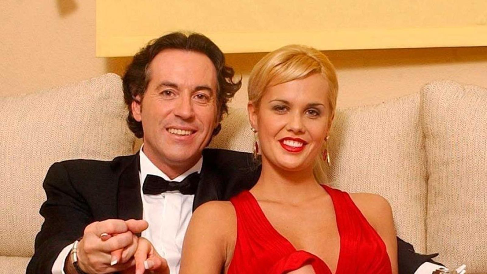 Pipi Estrada y Miriam Sánchez estuvieron varios años juntos y tienen una hija en común. Pipi Estrada y Miriam Sánchez estuvieron varios años juntos y tienen una hija en común.