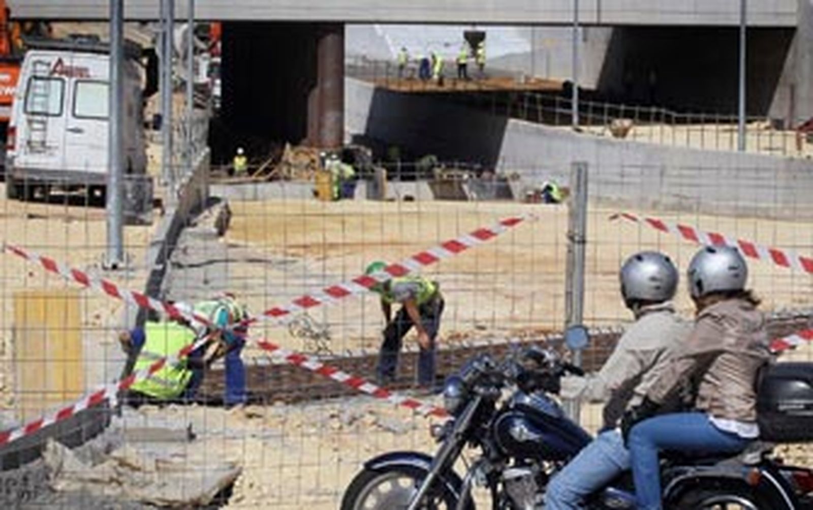 Cuenta atrás para la inauguración del paso inferior de Palos Blancos