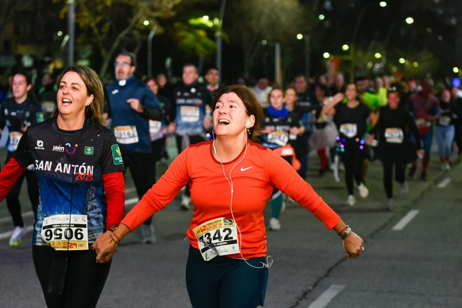 En imágenes: búscate en tu llegada a meta de la Carrera de San Antón 2025 (12)
