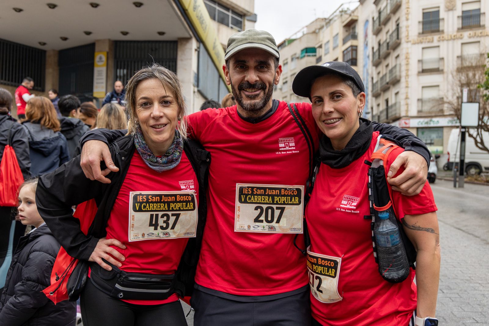 En imágenes: la lluvia no frena a más de un millar de corredores en la V Carrera Popular del IES San Juan Bosco (1)