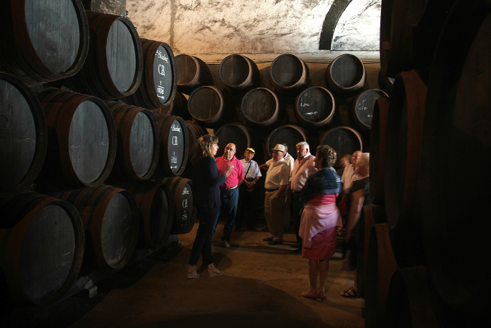Visita a una bodega de la localidad.