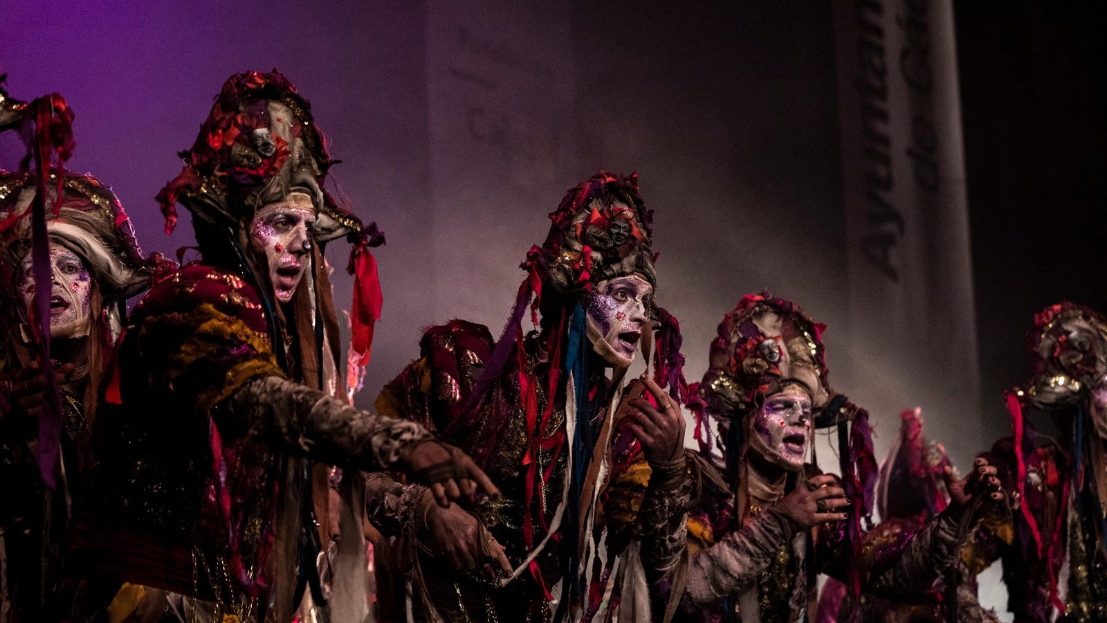 Búscate entre las mejores imágenes de la final del COAC 2025 del Carnaval de Cádiz