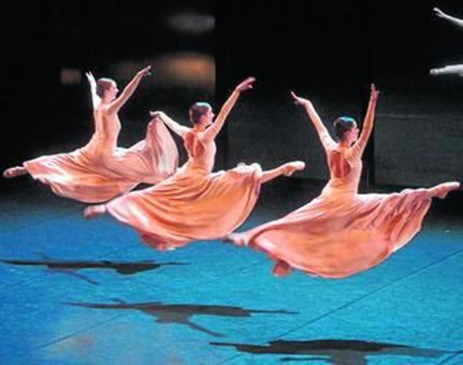 Imagen espectacular de uno de los fragmentos de '2 you Maestro' en Roquetas.