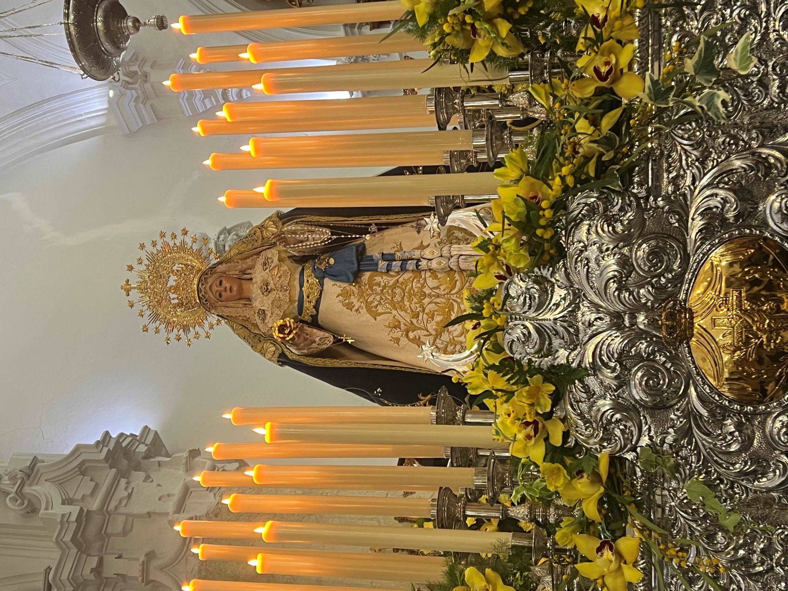 Domingo de Resurrección en Priego de Córdoba: la lluvia deja en su templo a la hermandad de la Cabeza y el Resucitado