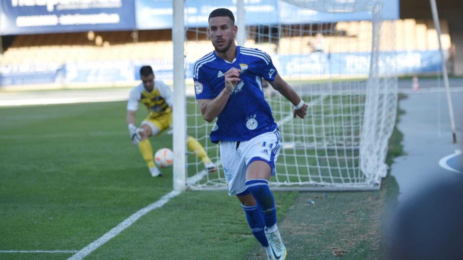 Álvaro Rey celebra el segundo de la tarde.