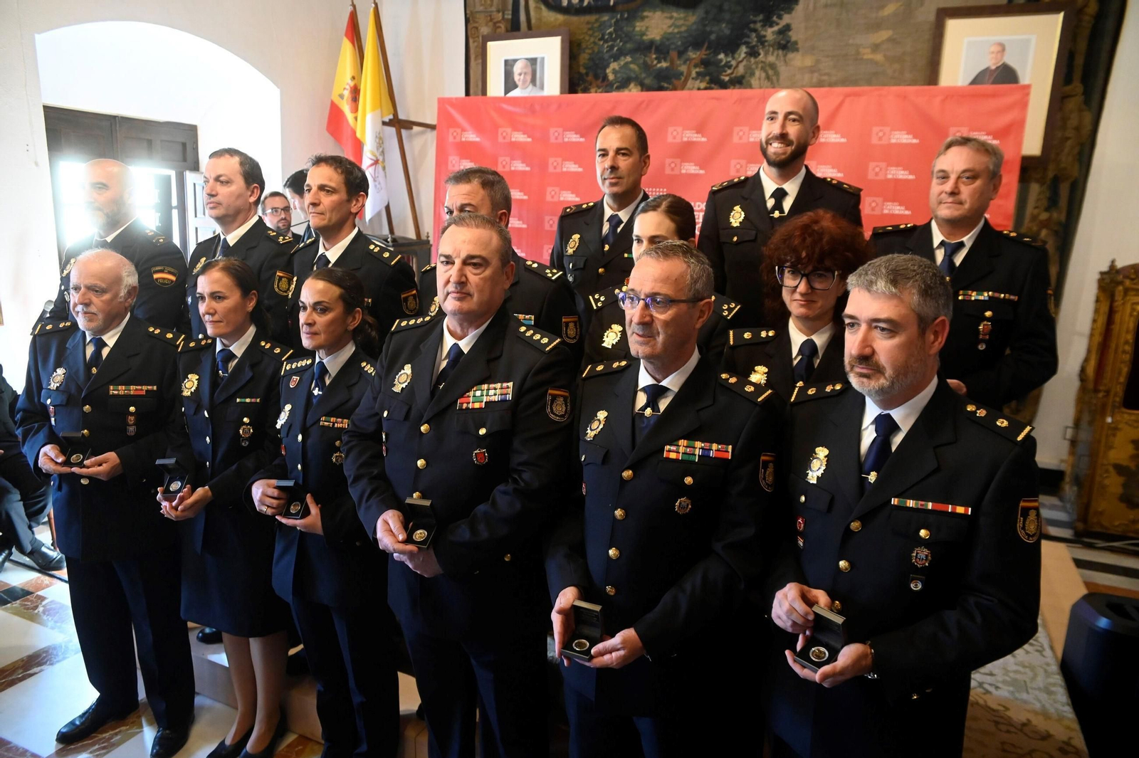 El reconocimiento a quienes lucharon contra el incendio de la Mezquita de Córdoba, en imágenes