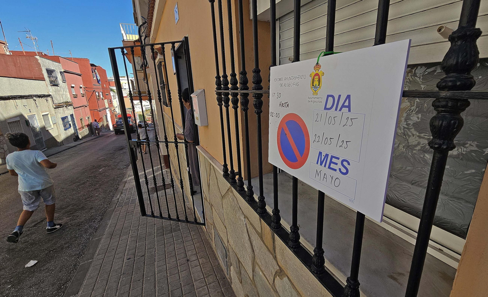 Fotos del rodaje de la serie 'Marbella' en la barriada de La Bajadilla de Algeciras