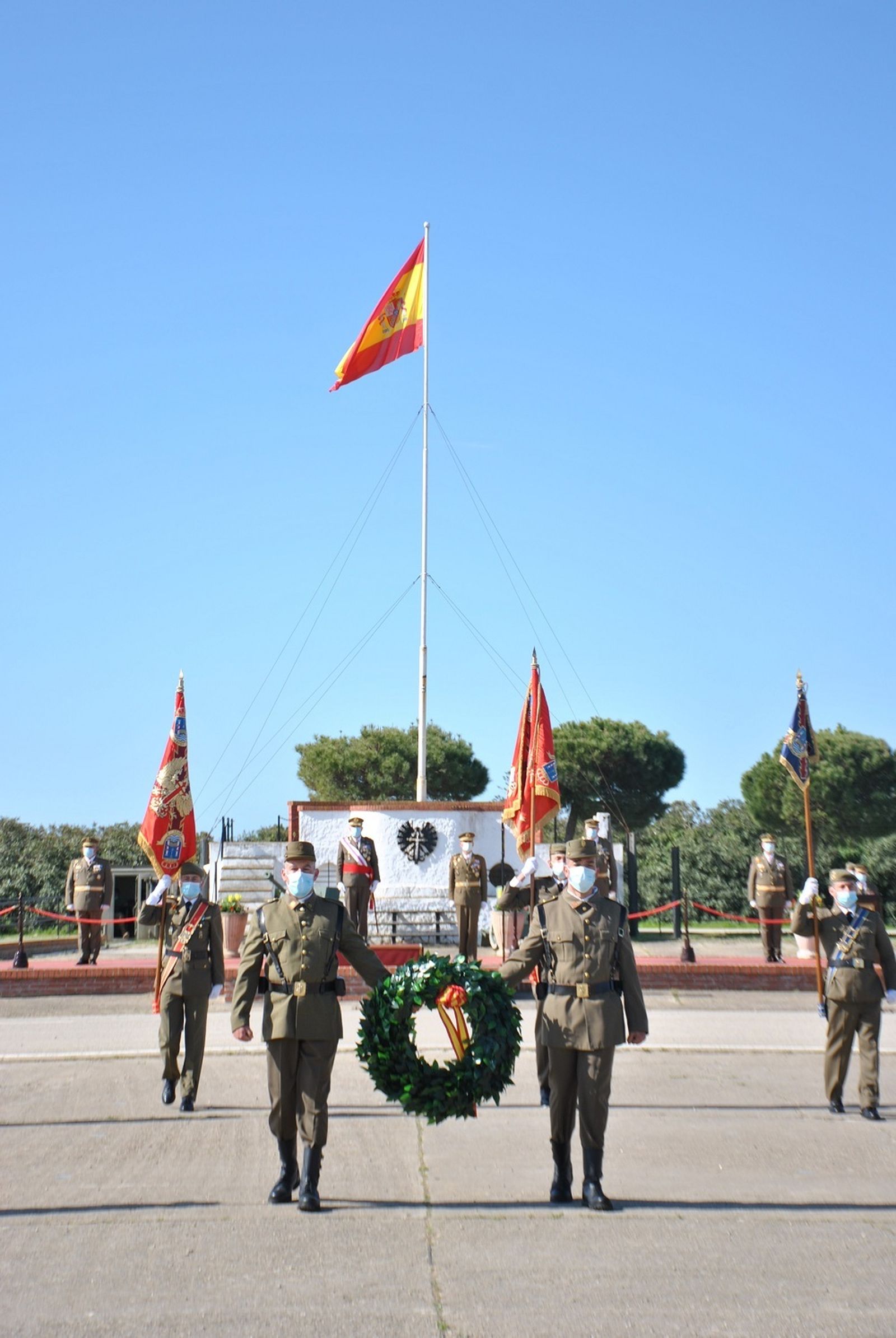 Homenaje a los caídos en el acto de jura o promesa de bandera en el Acuartelamiento de Camposoto.