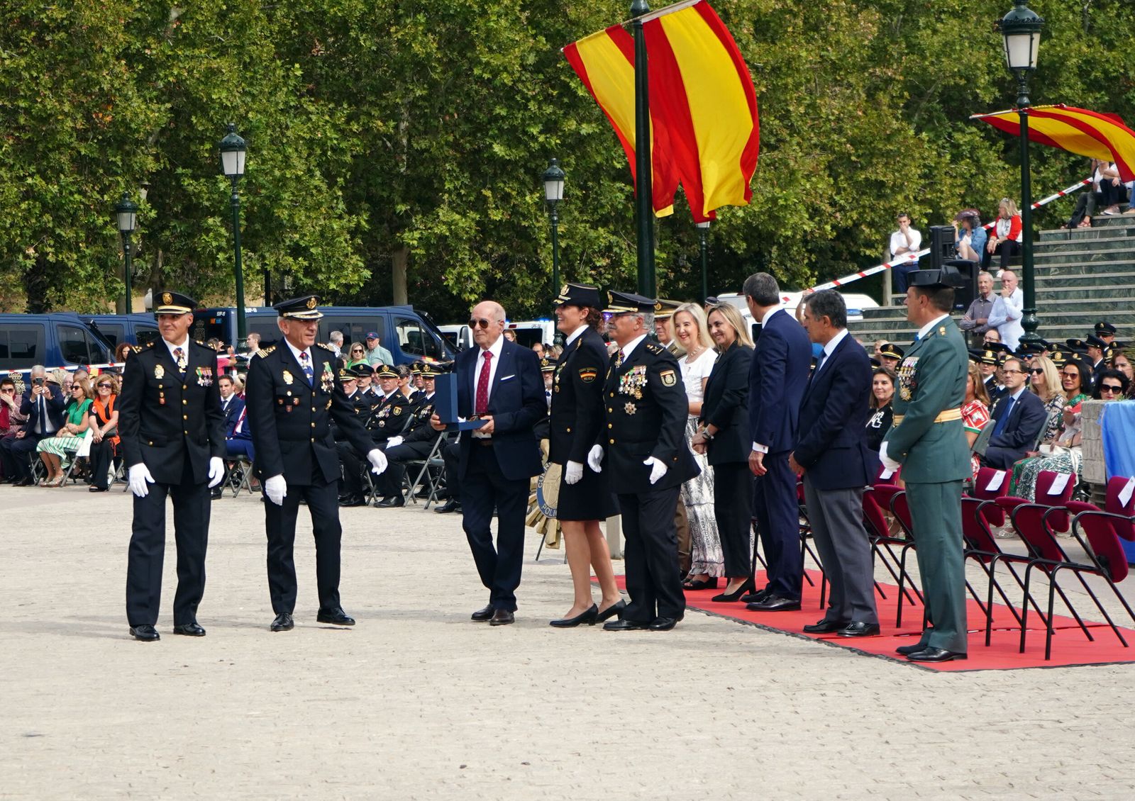 Así ha sido el acto de celebración del Patrón de la Policía Nacional en Granada