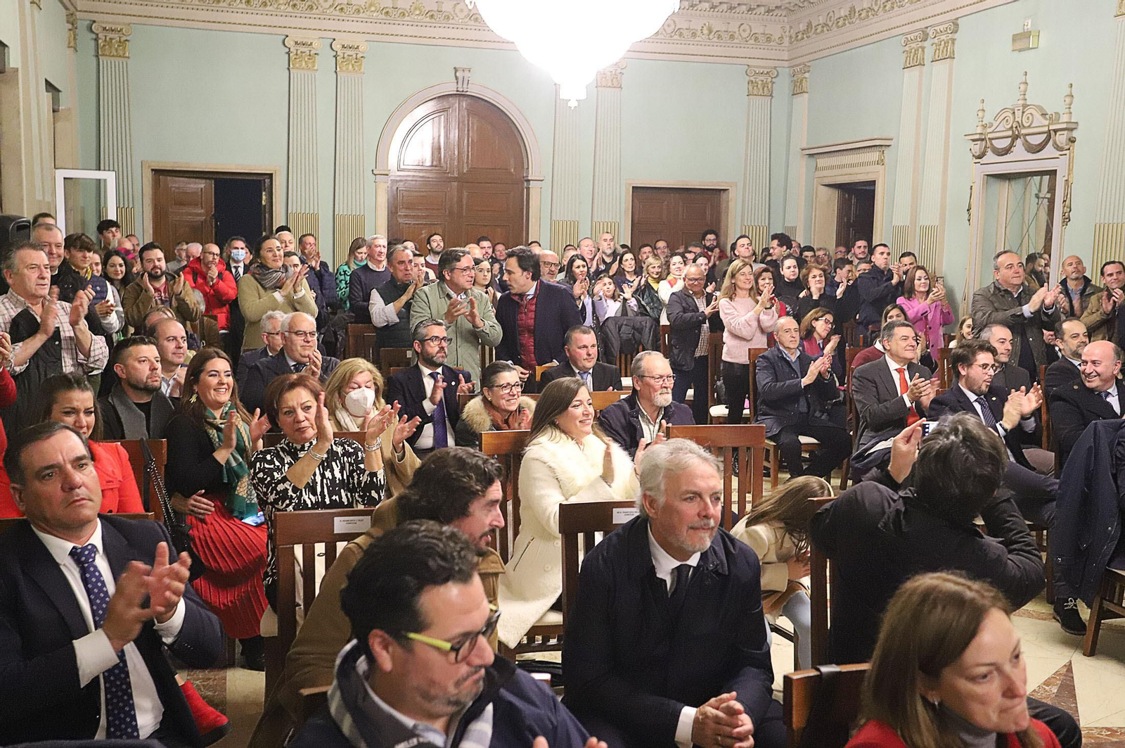 Imágenes del cartel de la Semana Santa 2023 de Huelva en su presentación