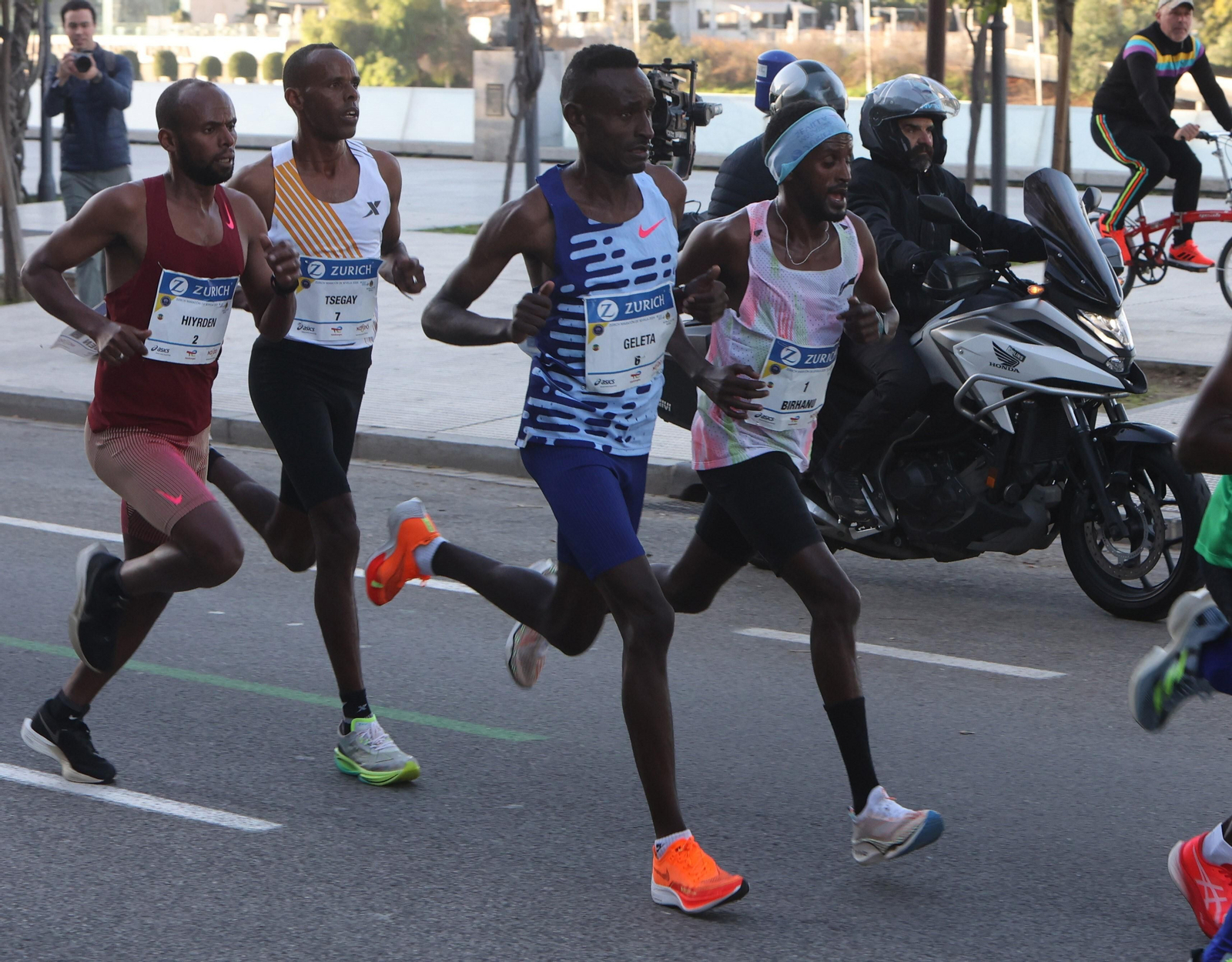 Las fotos del Zurich Maratón de Sevilla