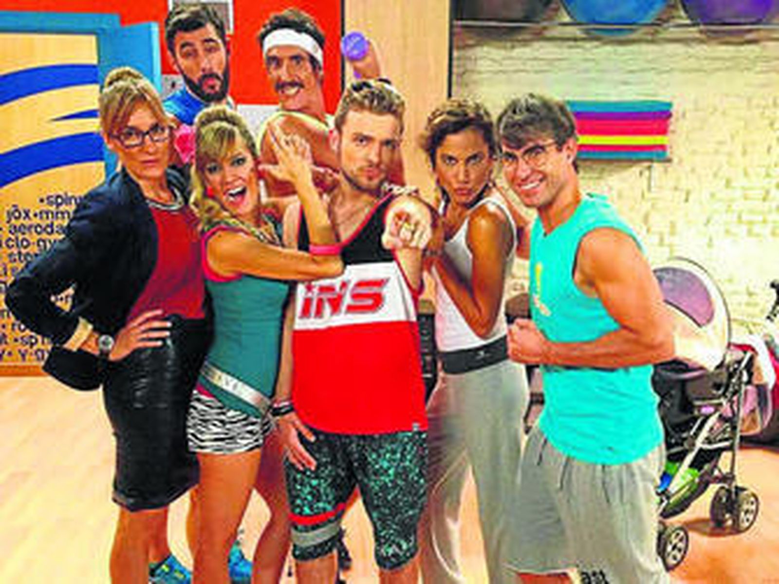 Parte del reparto de la serie, con algunas de las incorporaciones.