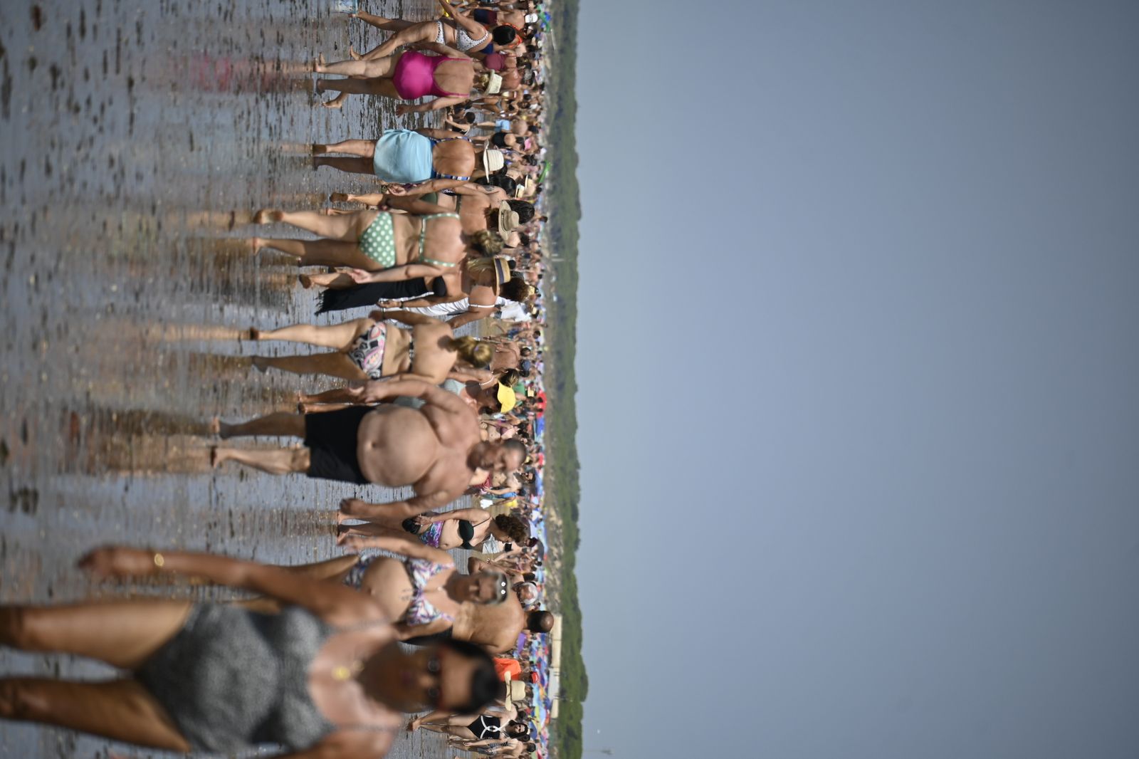Ambiente en la playas de Huelva este sábado 22 de julio, en imágenes