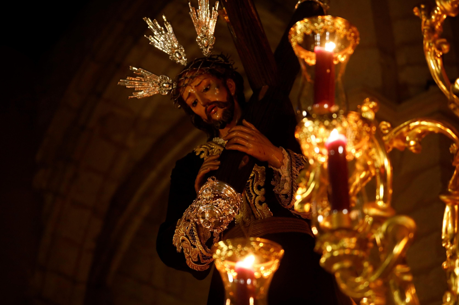 Oración y silencio en el Calvario este Miércoles Santo