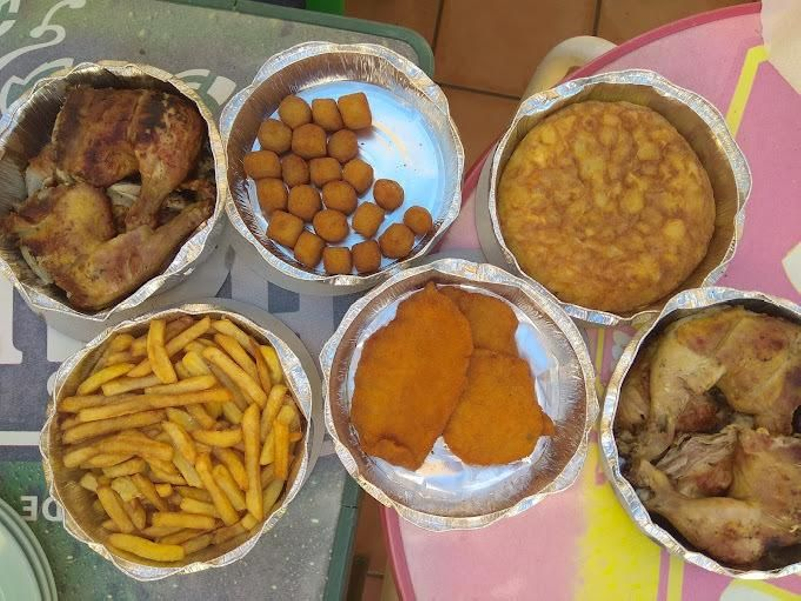 Asador de Pollos al Carbón La Delicia