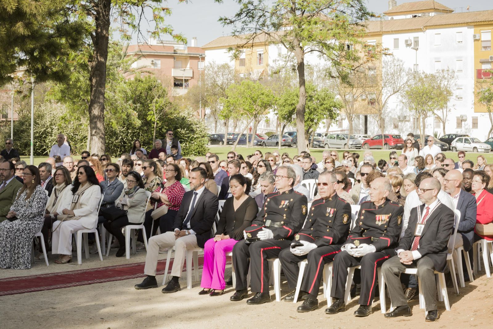Misa de campaña frente a la parroquia del Cristo de la Sed con la Virgen del Carmen