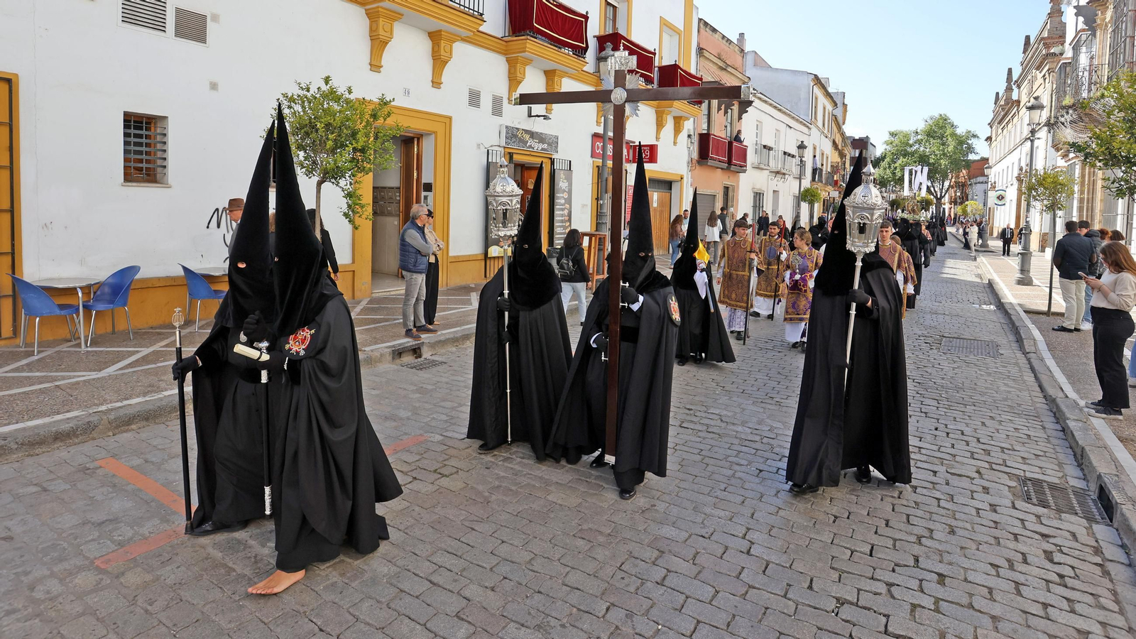 Imágenes de la Hermandad de la Piedad en el Sábado Santo de Jerez 2025