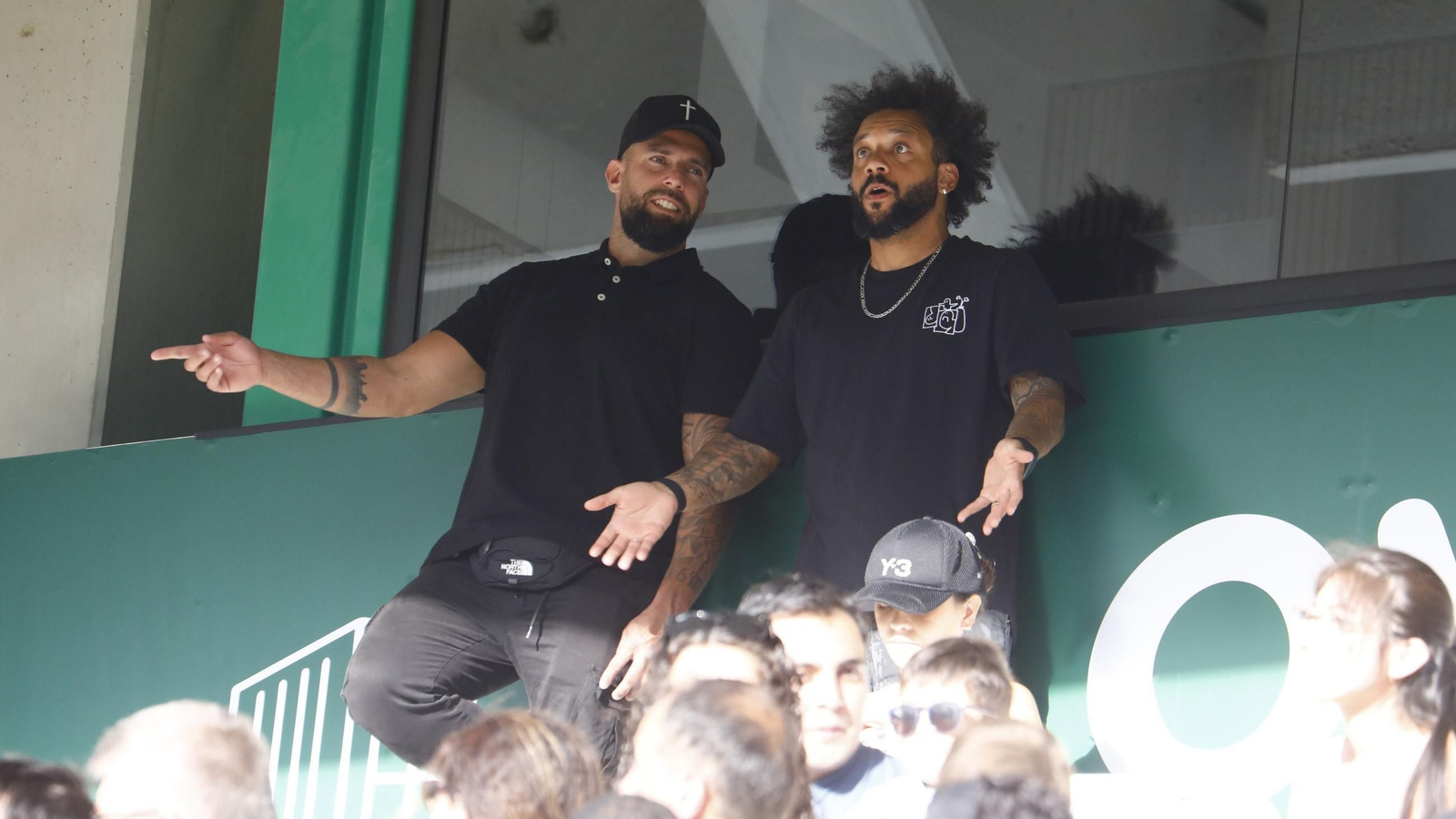 Marcelo, exjugador del Real Madrid, sigue en El Arcángel la primera semifinal del Mundial de Clubes juvenil.