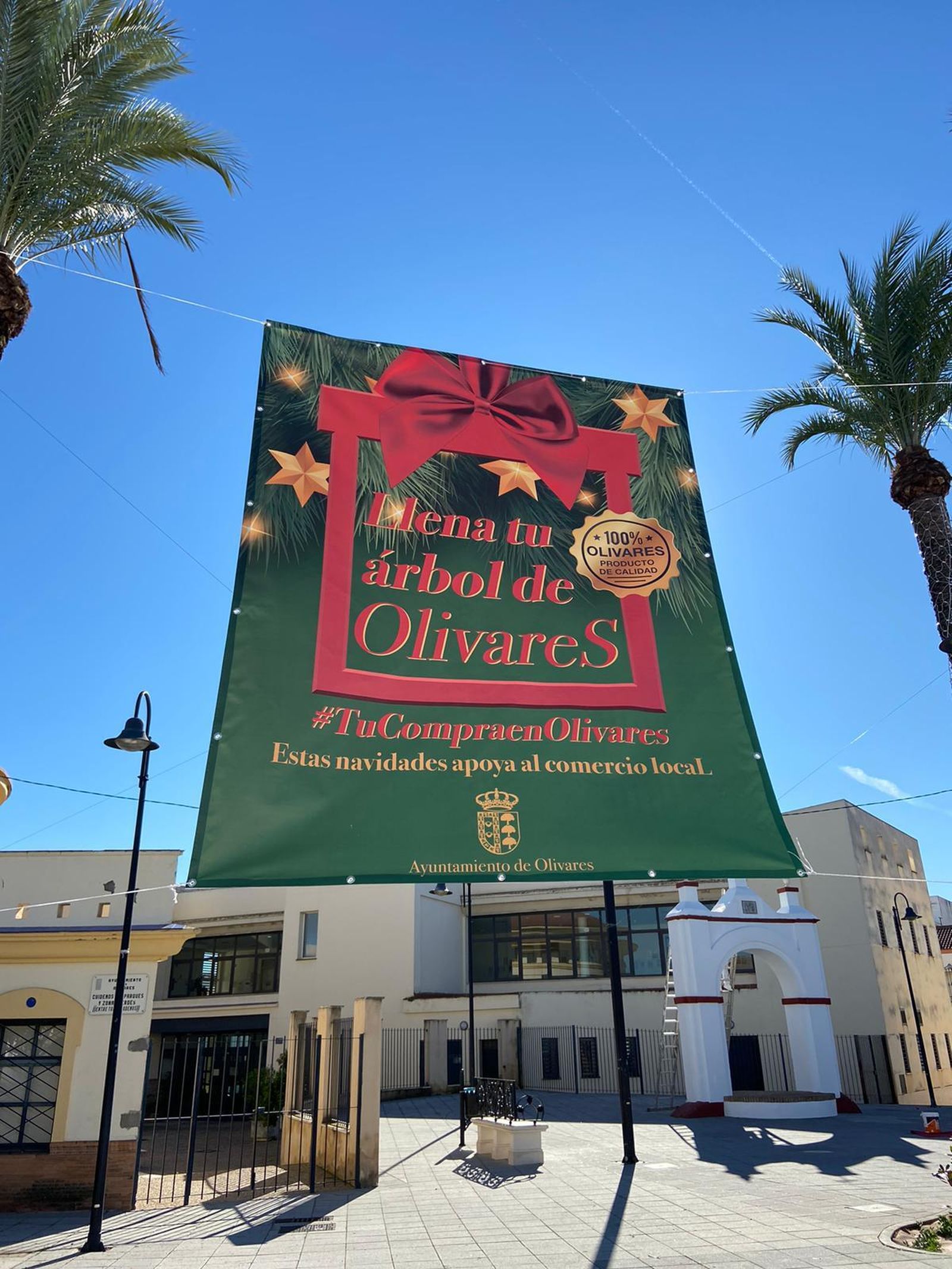 Olivares apoya la compra local.