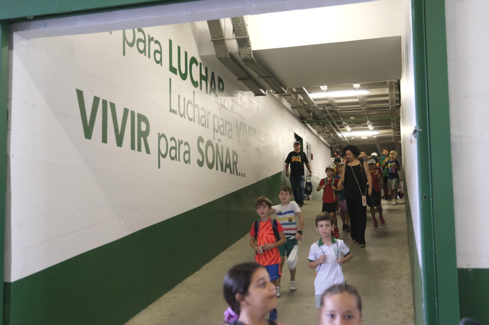 Las mejores imágenes de la primera clase del Aula Blanquiverde del Córdoba CF