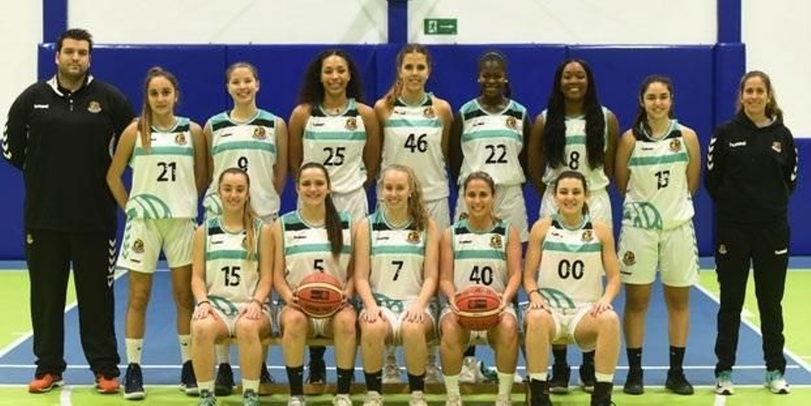 La plantilla del CAB Estepona.