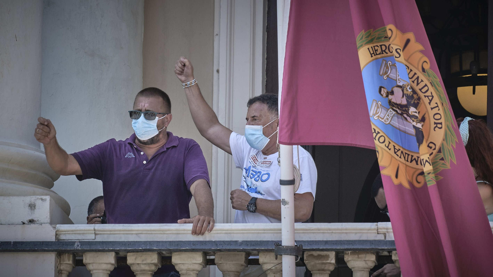 Manifestación de trabajadores de Airbus y sus familiares en defensas de sus empleos.