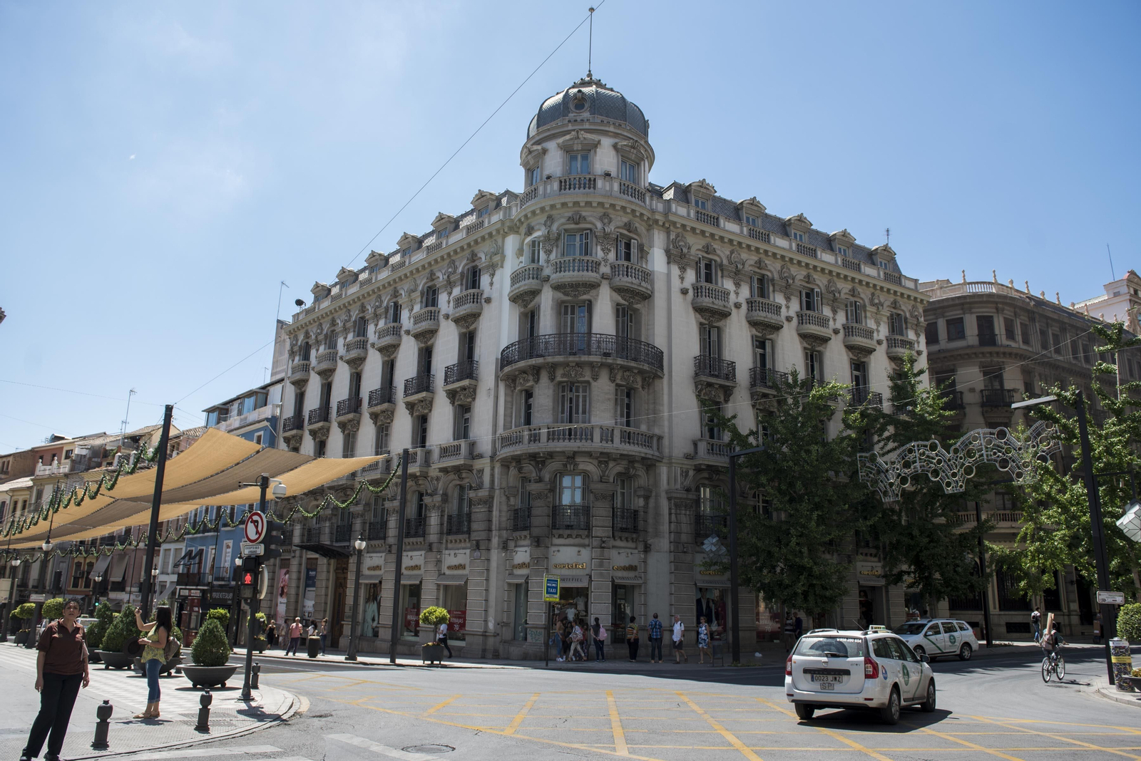 La operación de compraventa se concretó entre BMN y General de Galerías Comerciales se concretó la semana pasada.