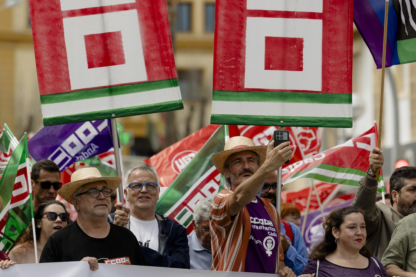 Imágenes de la manifestación del 1 de Mayo en Cádiz