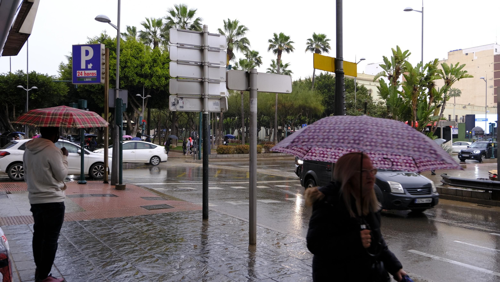 Fotogalería de la lluvia en Almería.