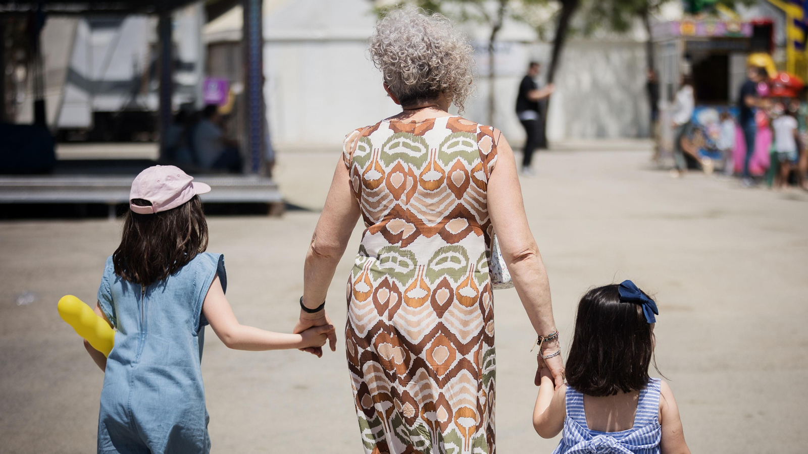 Las imágenes del domingo de 'cacharritos' tras acabar la Feria