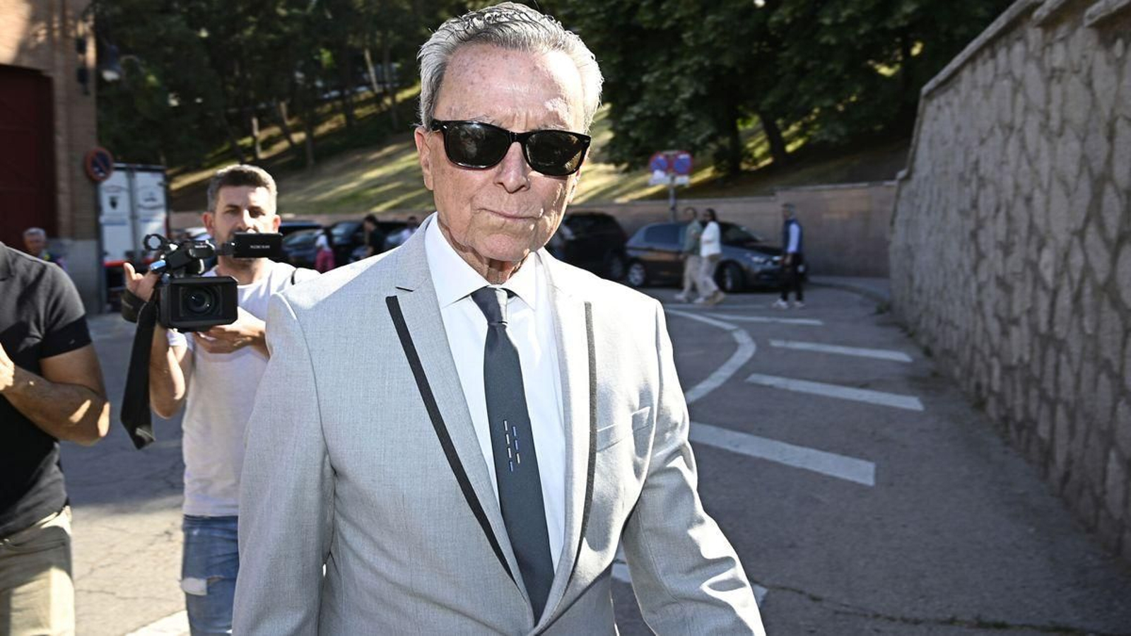 José Ortega Cano no ha querido perderse el primer día de colegio de su nieta Rocío en Madrid.