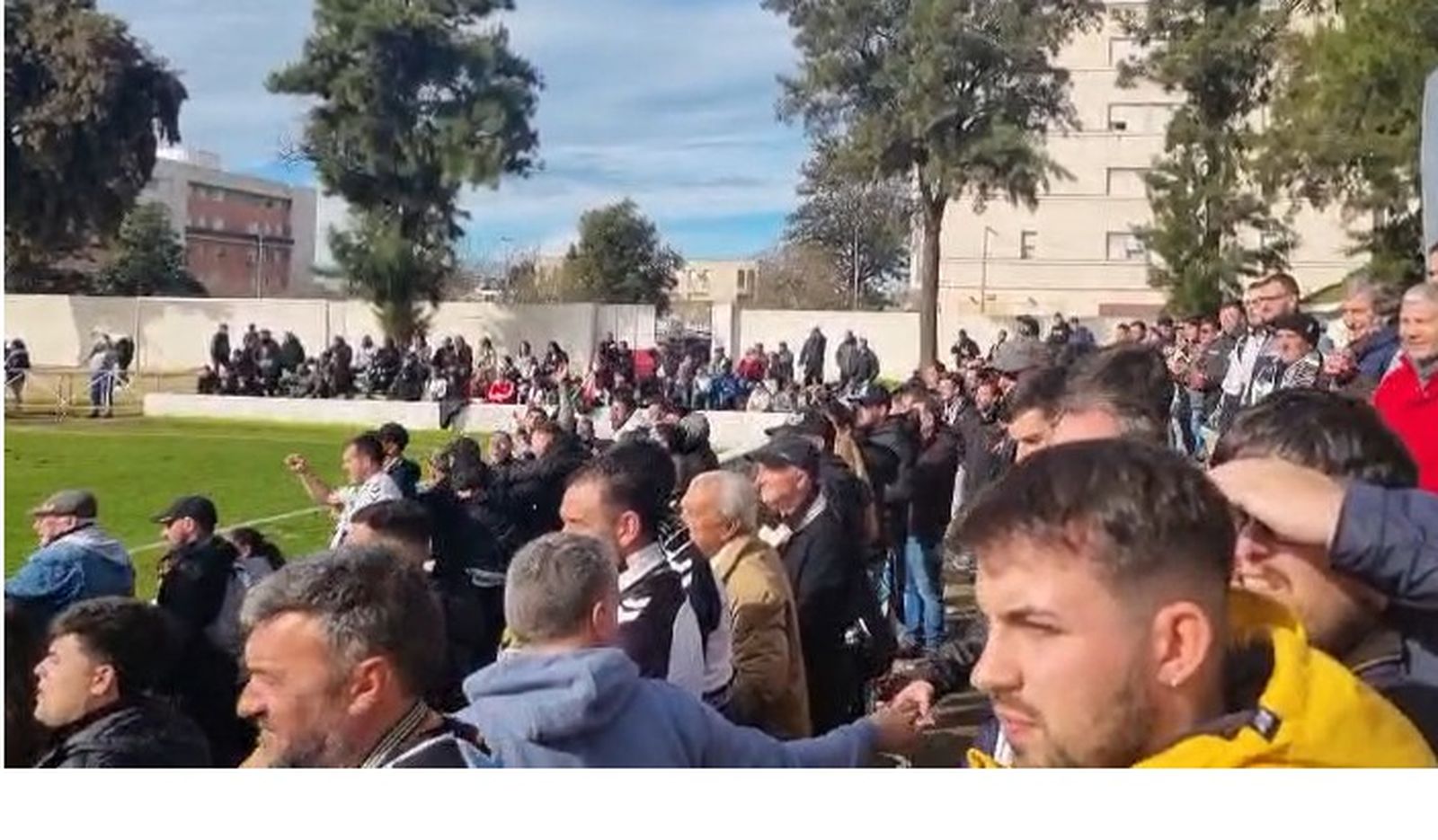 Aficionados de la Balona, en Chiclana