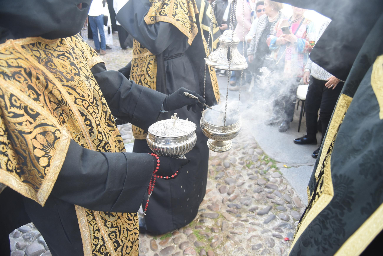 La procesión de los Dolores en este Viernes Santo de Córdoba, en imágenes