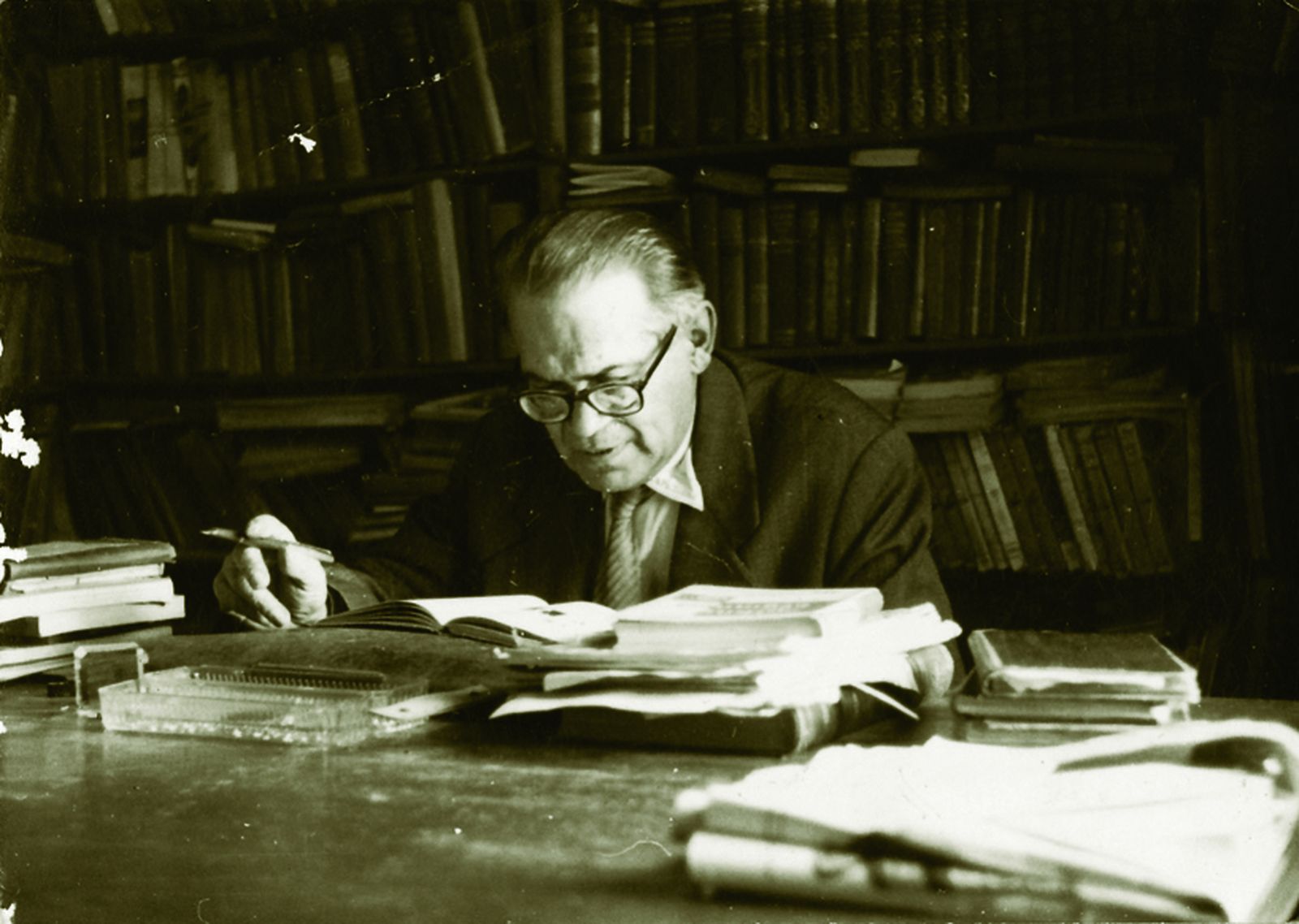 Los Pueblos y sus Personajes