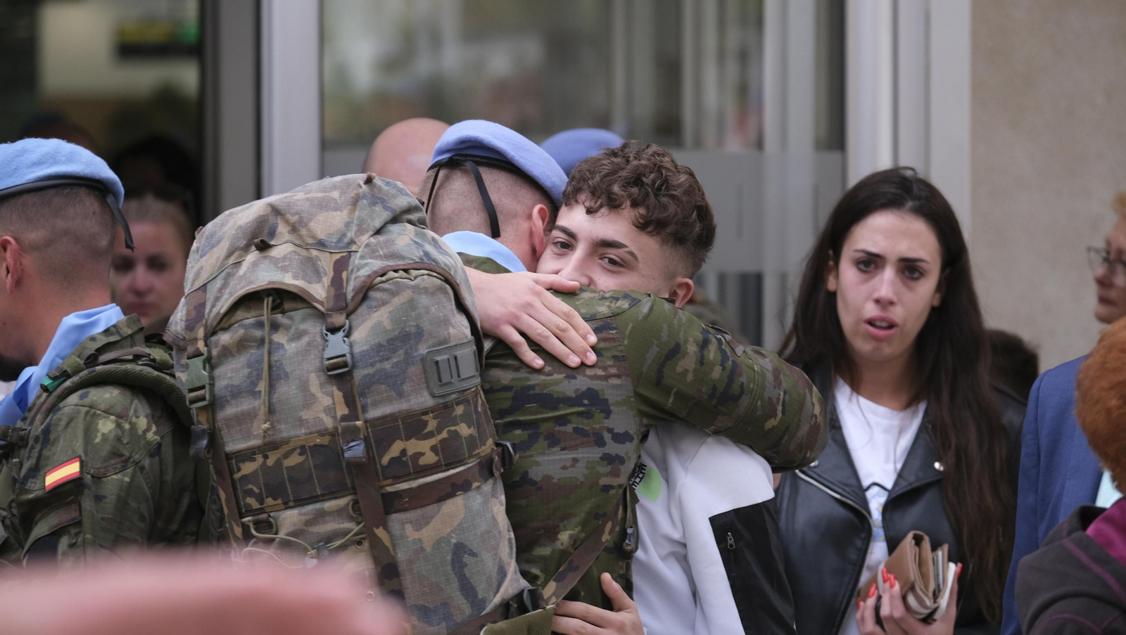 Imágenes de la salida del segundo contingente de La Legión con destino el Líbano