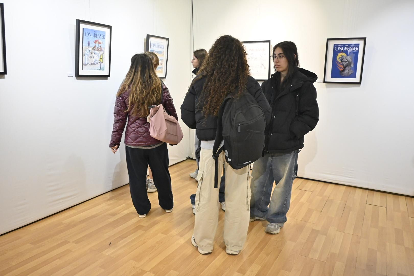 Imágenes de la inauguración de la exposición 'The Onubenser 2025' en Huelva