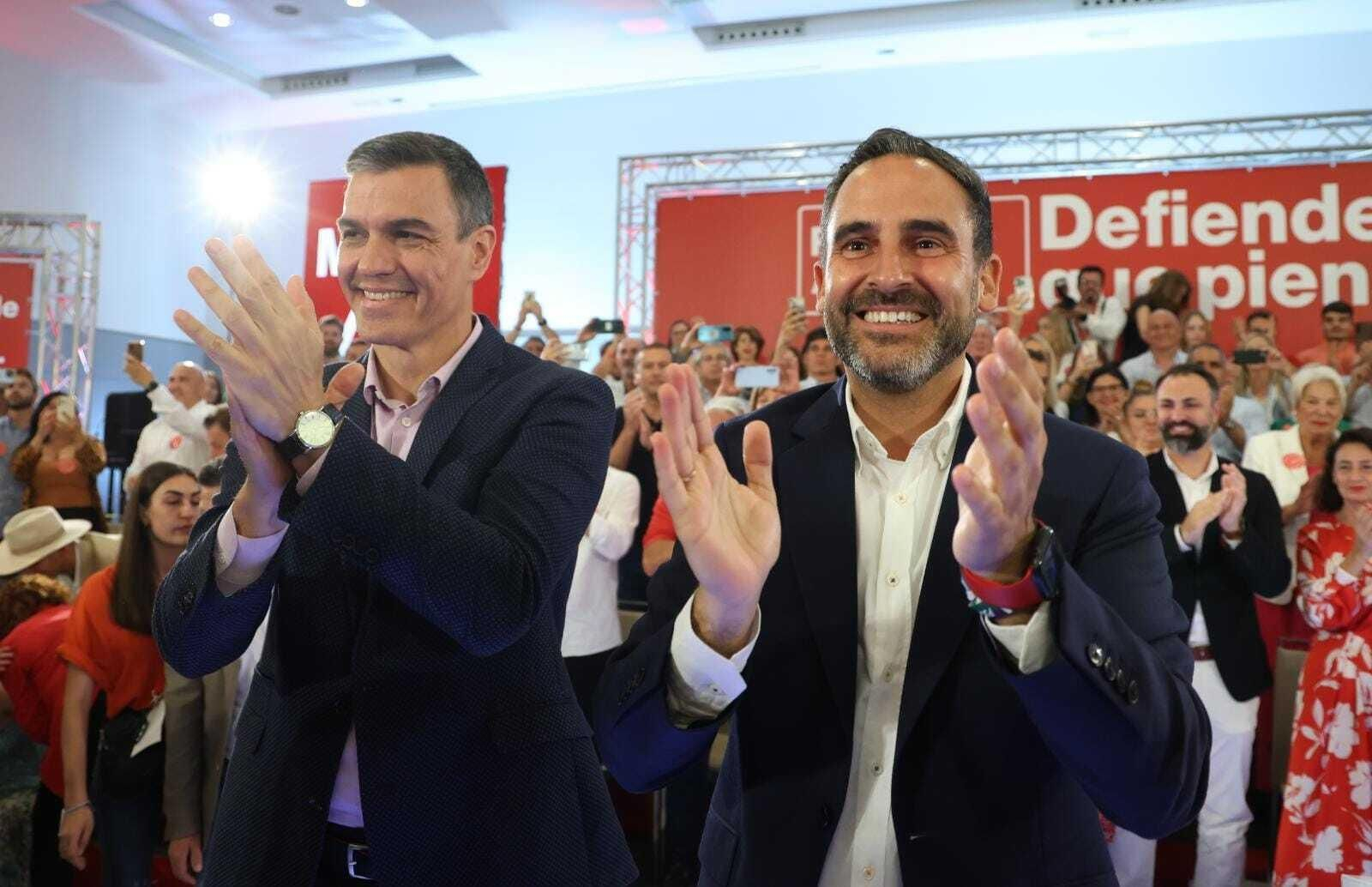 Pedro Sánchez y Dani Pérez en el acto celebrado en Málaga. Pedro Sánchez y Dani Pérez en el acto celebrado en Málaga.