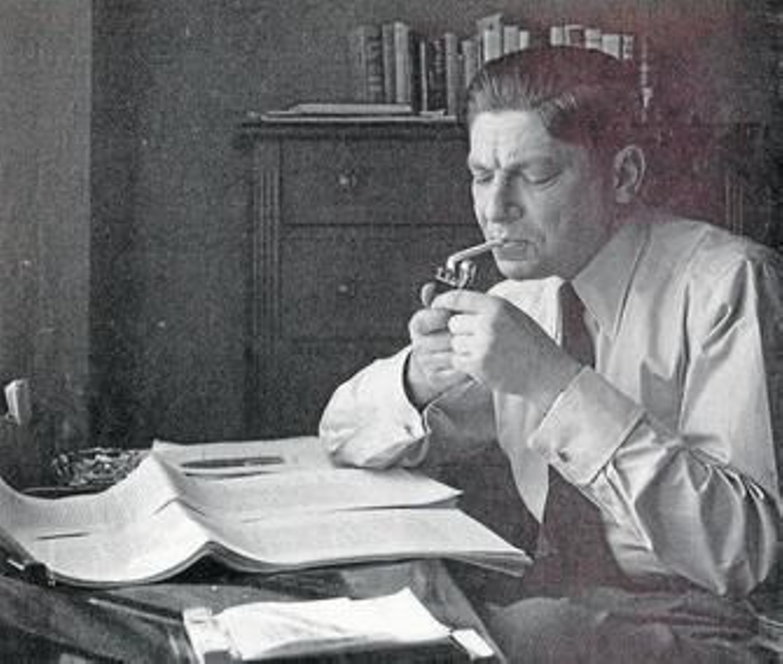 Koestler, durante una expedición al Ártico que cubrió en 1931.